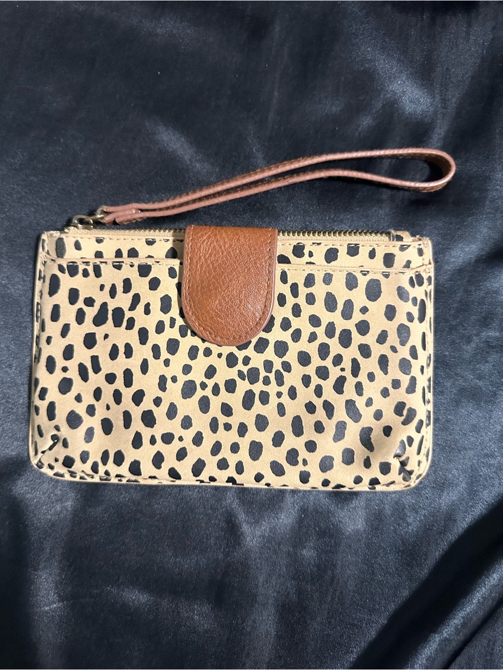 Universal Thread Leopard Print Wristlet in Tan and Brown